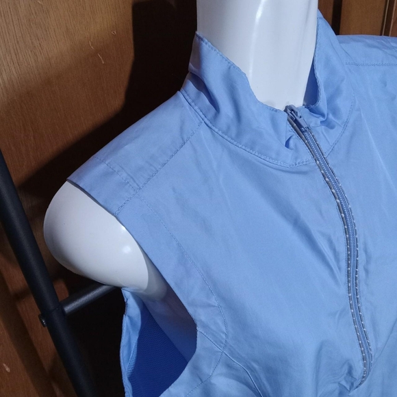 Exercise top small - Picture 3 of 4